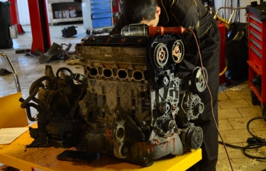 Разборка старого двигателя Пежо 407